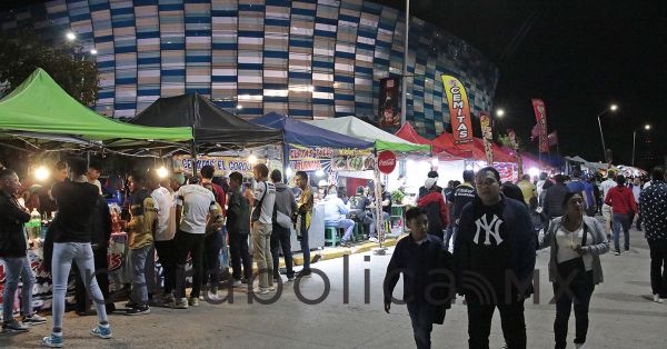 Habr&aacute; transporte nocturno para partido Puebla vs Chivas