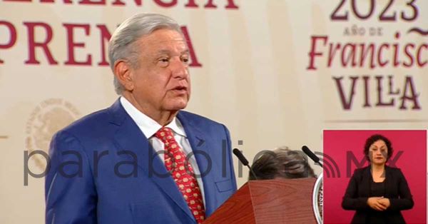 ¡Se volvió usted ya ángel, general!”, se burla López Obrador de supuesta militarización del cielo