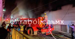 Se incendia la tienda de telas “Parisina” en el Centro de Atlixco