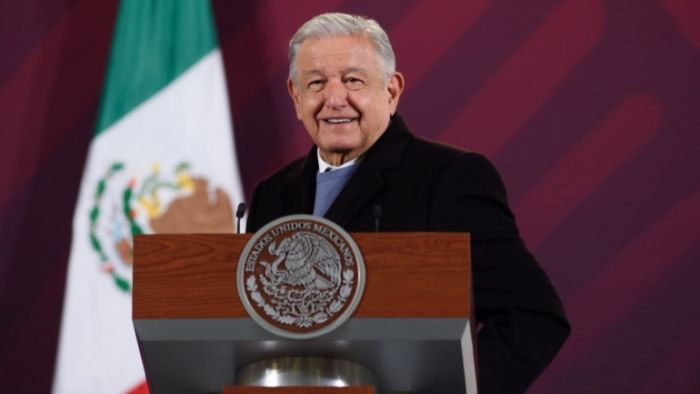 Presume López Obrador funcionamiento de farmacia central