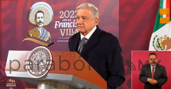 Insiste AMLO en qué UNAM resuelva caso de plagio de tesis de Yasmín Esquivel