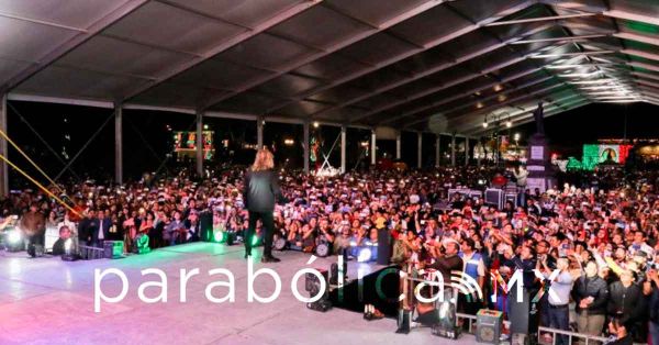 Re&uacute;nen Los Acosta a 8 mil personas en la Feria de Cholula