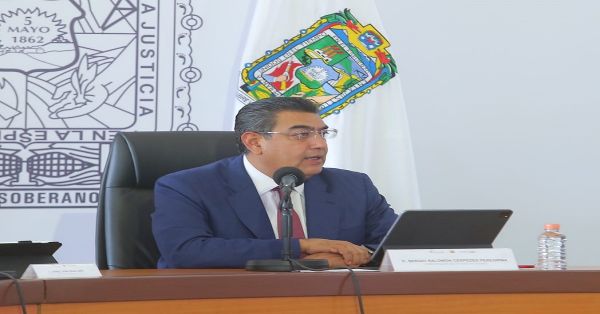 Está Servicio de salud de Puebla, por arriba de la media nacional: Sergio Salomón