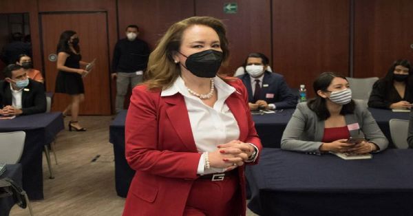 Presenta ministra pruebas al Comité de Ética de la UNAM