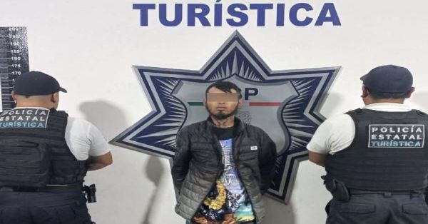 Detienen a dos asaltantes de transe&uacute;ntes en la ciudad de Puebla