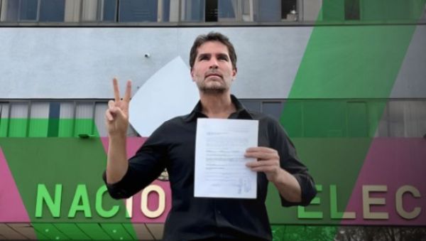 Solicita Eduardo Verástegui candidatura independiente