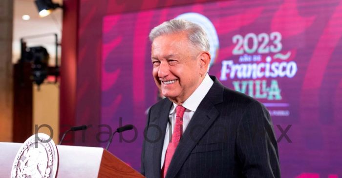 Prevé López Obrador crecimiento económico del 4% en México