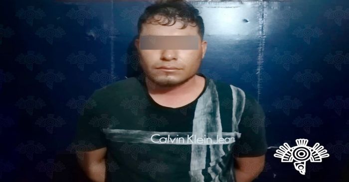 Detienen a un hombre en Guadalupe en posesión de una arma AK-47