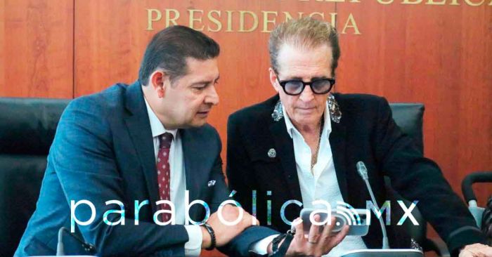 Coinciden Armenta y el cantante Emmanuel en la lucha por el medio ambiente