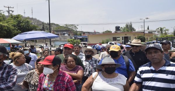 Protestan pobladores de Izúcar de Matamoros contra cateos de la Fiscalía de Puebla