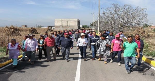 Rehabilitan calles de Acuexcomac, en San Pedro Cholula