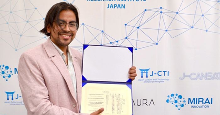 Gana alumno BUAP premio de Industria del programa EMFUTECH 2023