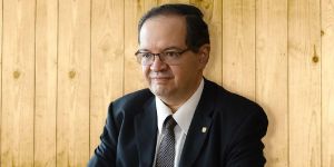 Es Leonardo Lomelí nuevo rector de la UNAM