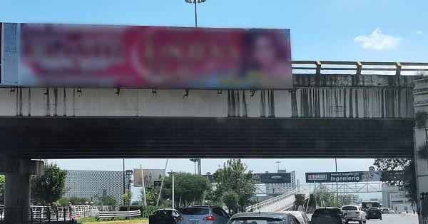 Retiran imágenes publicitarias sexistas del mobiliario urbano