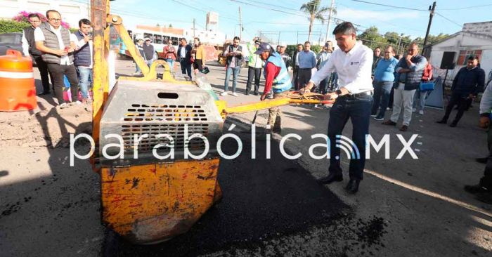 Trazamos la meta de tapar más de 50 mil baches en la ciudad: Eduardo Rivera