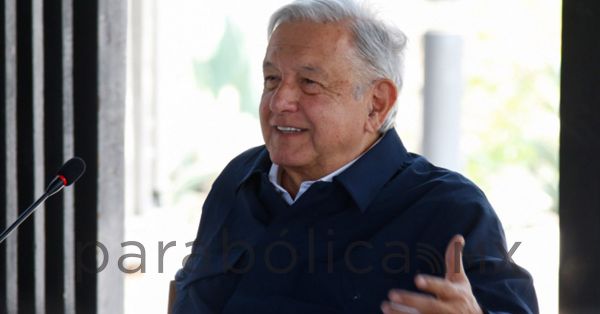 Imparten materia de derechos humanos en Academia Militar, presume AMLO