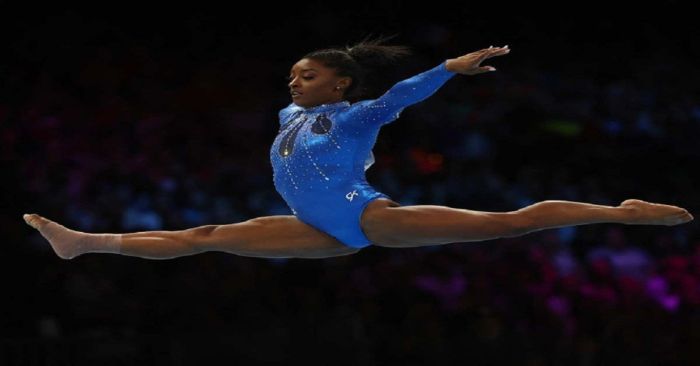 Regresa triunfando Simone Biles, gana título mundial 21