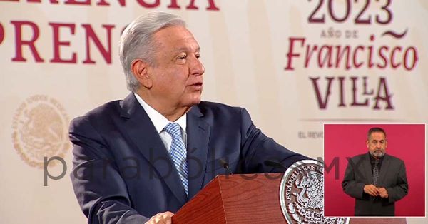 Descarta López Obrador hablar de categoría de aviación con Biden