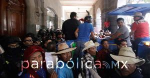 Confirma ayuntamiento tres detenidos por zafarrancho frente al Palacio Municipal