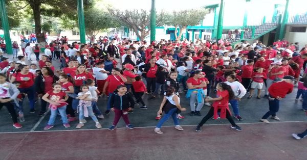 Participan personas con discapacidad a la carrera “Por Amor al Prójimo”