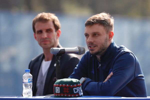 Presenta Cruz Azul a Martín Anselmi como su nuevo director técnico