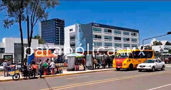 Regresan miles de universitarios a las clases en la zona metropolitana