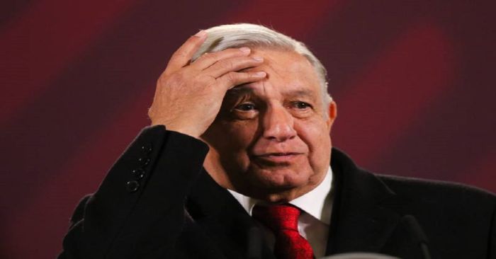 Deberá UNAM hacer público título del presidente López Obrador