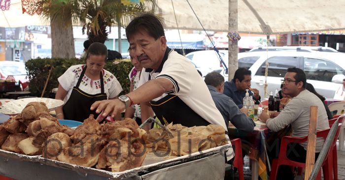 Presentan feria de las carnitas en Huejotzingo