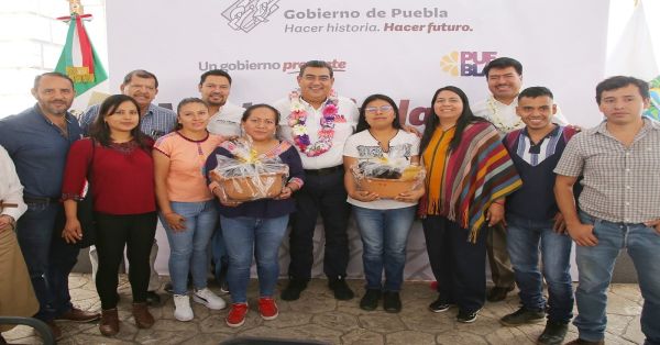 Atiende gobierno estatal necesidades de las y los poblanos en Zacapoaxtla