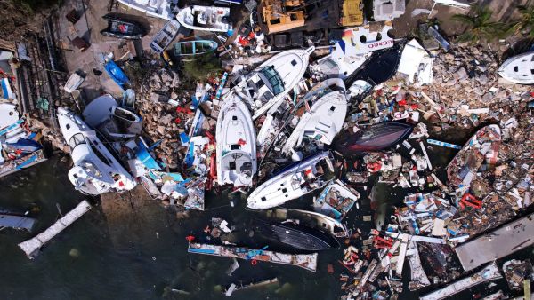 Siguen desaparecidas 31 personas tras Otis; estarían en el mar: AMLO