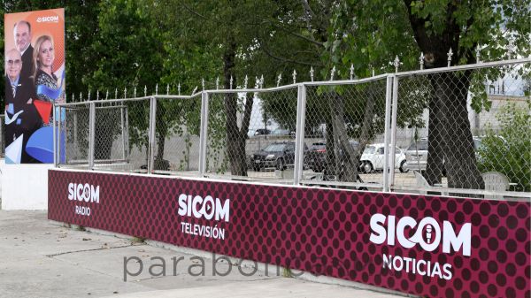 Envía gobierno de Puebla técnicos en radio e internet satelital a Acapulco, Guerrero