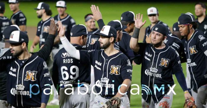 Caen Pericos ante Tigres en el primero de la serie en el Parque Serdán