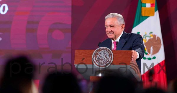 “Son el motor de la 4T” conmemora López Obrador a las mujeres mexicanas