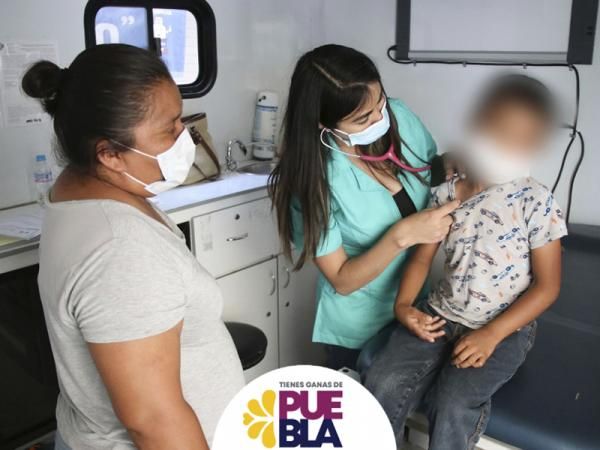 Con módulo de pediatría en "Martes Ciudadano", Salud procura bienestar de menores de Coxcatlán