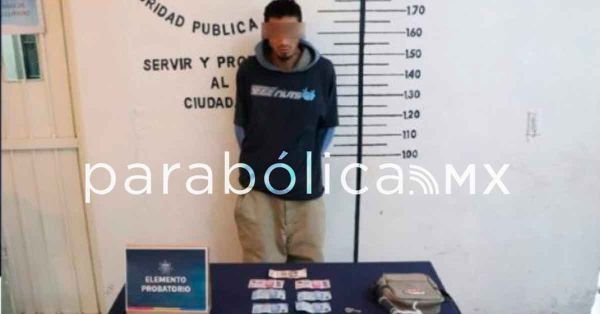 Apresan en San Pedro Cholula a presunto ladr&oacute;n de Oxxos