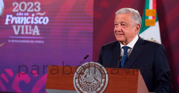Critica López Obrador a ex consejeros del INE y a su influencia en la UNAM