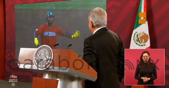 Celebra AMLO pase de México a cuartos de final del Clásico Mundial de Beisbol