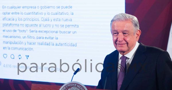 Pide AMLO a Zuckerberg cuidar la calidad y evitar los bots en Threads
