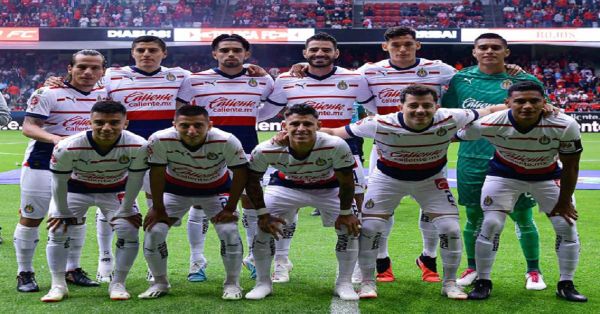 Separa Chivas a tres jugadores de su plantel por indisciplina