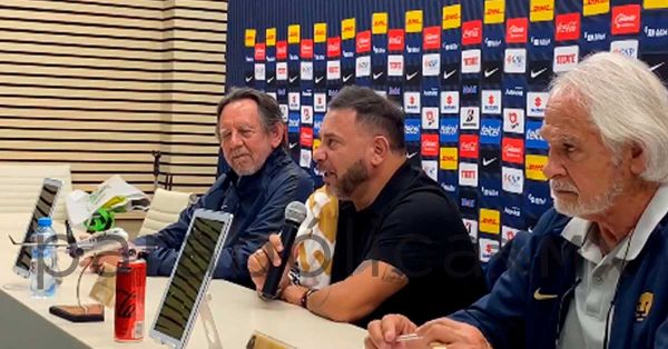Presentan a Antonio Mohamed como entrenador de los Pumas
