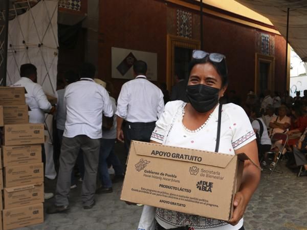 En la capital poblana, Bienestar favorece economía familiar con entrega de producto lácteo