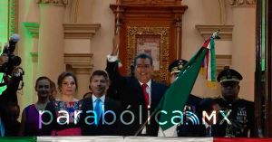 “¡Qué viva una Puebla unida y sin distinciones!”, lanza Sergio Salomón en el Grito