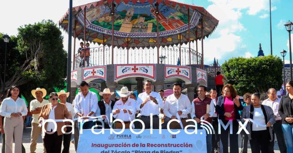 Sergio Salomón visita San Nicolás de los Ranchos; pide a ediles no distraer trabajo