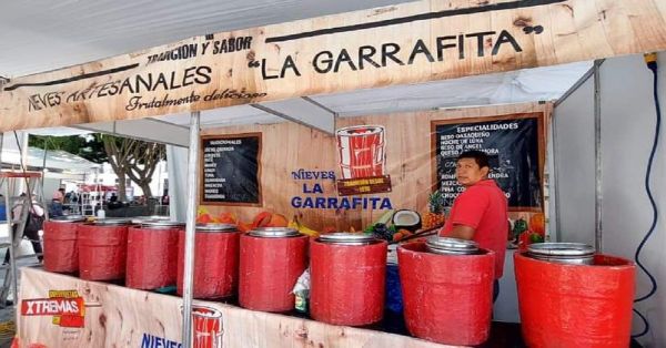 Promueven la nieve de leche quemada de Oaxaca en Puebla