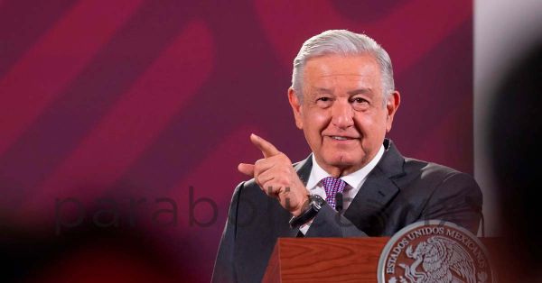 Respalda AMLO consulta popular para reformar al Poder Judicial
