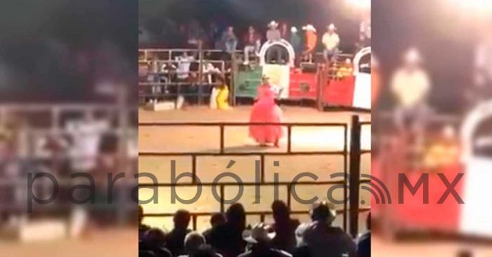 Asesinan a 3 hombres durante un jaripeo en Huajuapan de León
