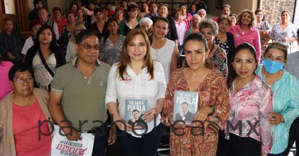 Re&uacute;ne Ceci Arellano a mujeres para reflexionar sobre valores familiares