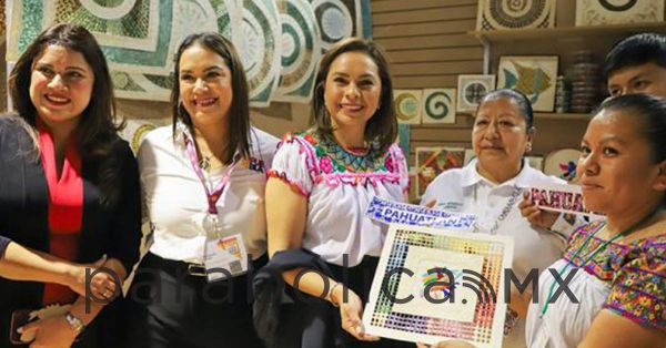 Inauguran Gaby Bonilla y Marta Ornelas stand de Puebla en Tianguis Turístico Internacional