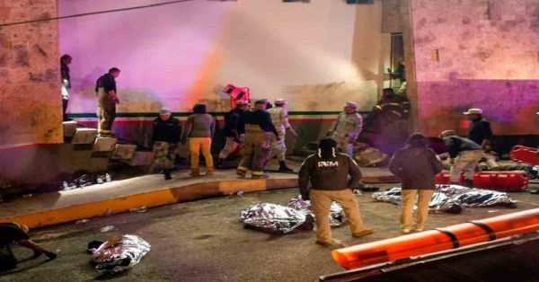 Comienza el traslado de cuerpos de migrantes muertos en Ciudad Juárez