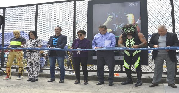 Inauguran en la BUAP exposición fotográfica “Lucha libre, adrenalina, cultura y emoción”